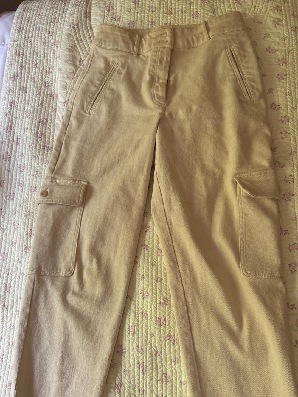 Wilfred Free Light Beige Cargo Pants